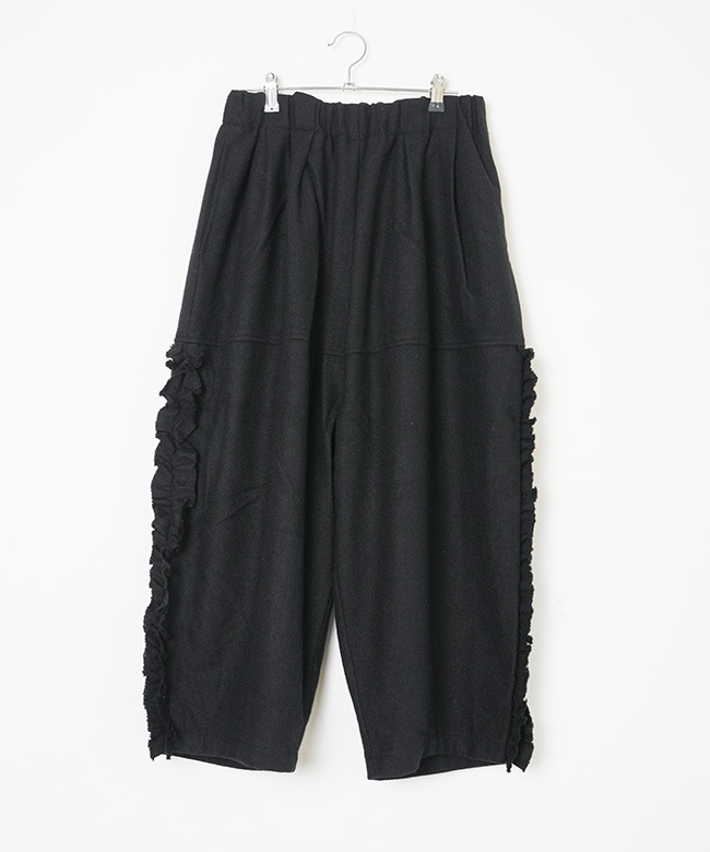 tumuguツムグ 黒サルエルパンツ 新品未使用タグ付き tumuguツムグ 黒サルエルパンツ 新品未使用タグ付き tumuguツムグ 黒