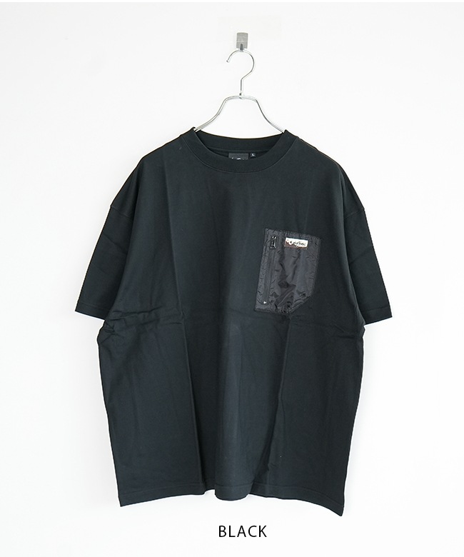 HUNTING WORLD オリーブグリーン ポケット付きTシャツ HUNTING WORLD オリーブグリーン ポケット付きTシャツ