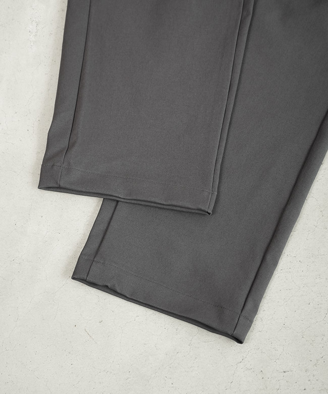 Goldwin(ゴールドウィン) One Tuck Tapered Stretcj Pants ワンタック