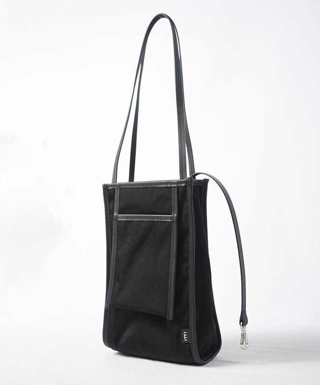 michi85debutブラック1 ギャランティーカード付属】ITTI(イッチ)MICHELLE OUTPOCKET ONEMILE
