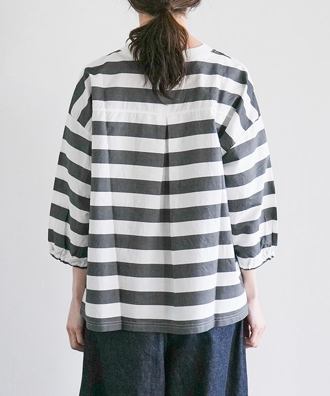 NATURAL LAUNDRY(ナチュラルランドリー)　トリムＢＤラフＴｅｅ　7243C-002-982ブラック×ブルー NATURAL LAUNDRY｜BORN FREE ONLINE SHOP