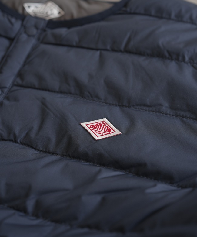 ◇[DT-A0025NNF]【収納袋付き】DANTON(ダントン) Crew Neck Inner Down