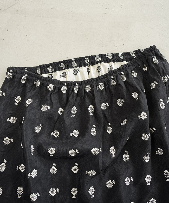 THE SHINZONE ILICA JACQUARD SKIRT ブラック ILICA JACQUARD SKIRT – Shinzone