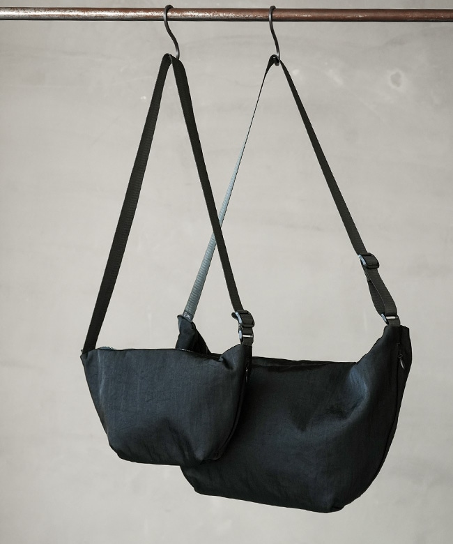 K905057]SML(エスエムエル) STOMACH SHOULDERBAG M ストマック