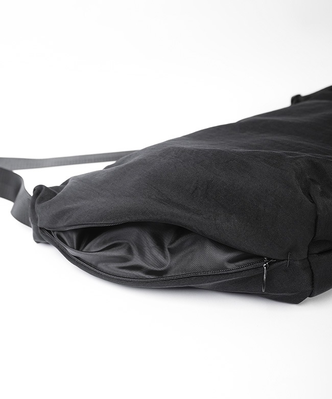 K905057]SML(エスエムエル) STOMACH SHOULDERBAG M ストマック