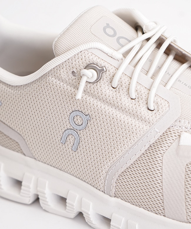 3WF10060755]【替え紐付き】On(オン)Cloud 6 クラウド6 シューズ