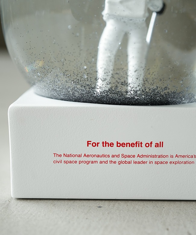 DETAIL(ディティール)NASA Snow Globe ナサ スノー グローブ / 月面の