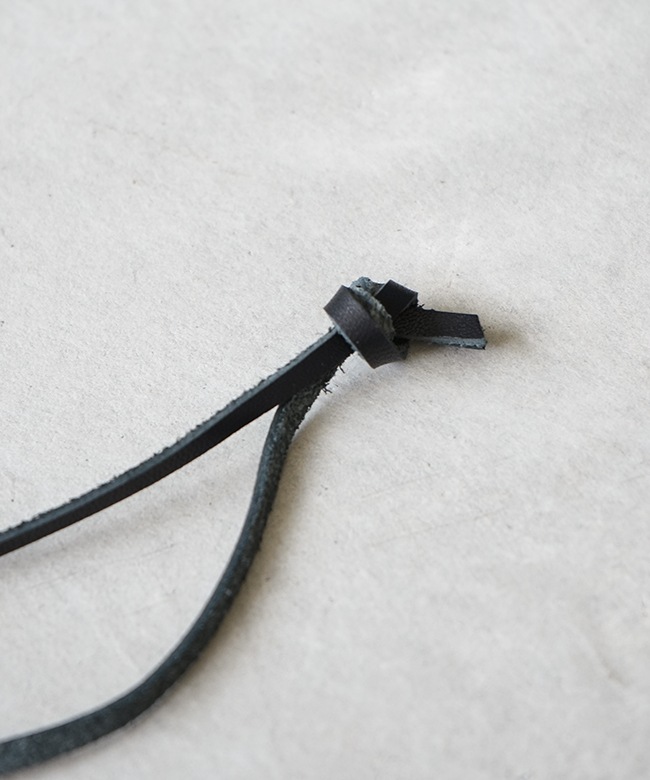 pu028]NEEDLES(ニードルズ) Peace Pendant-Brass ピース