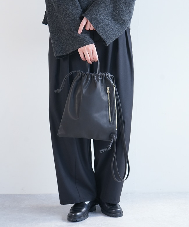 レザー巾着バック、ショルダーバック （セール】PRADA