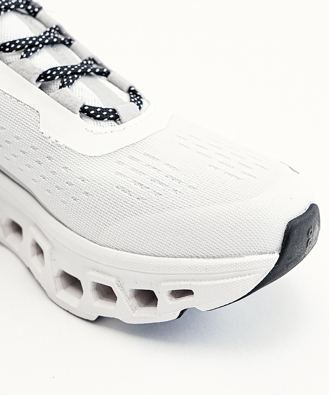 61-98433]On(オン)Cloudmonster クラウドモンスター シューズ