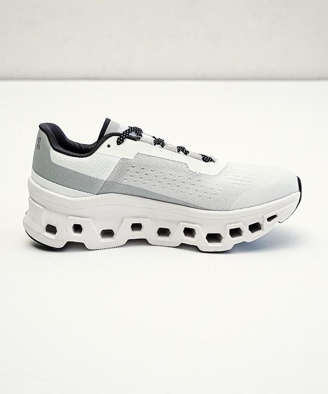 61-98433]On(オン)Cloudmonster クラウドモンスター シューズ