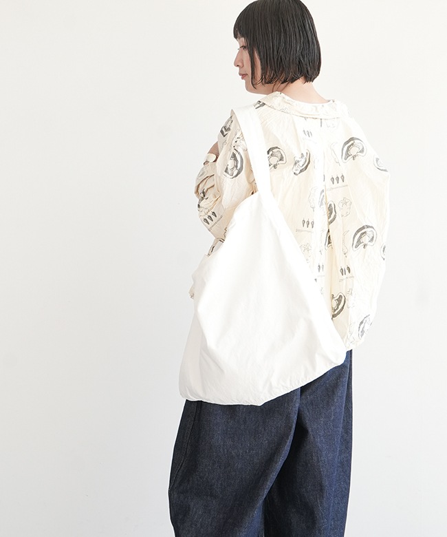 VC-2635B]Veritecoeur(ヴェリテクール)ラウンドカラーシャツ