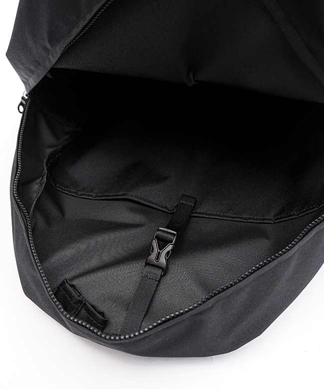 KARRI AMIACALVA(カリ アミアカルヴァ) RECYCLED CORDURA POLYESTER