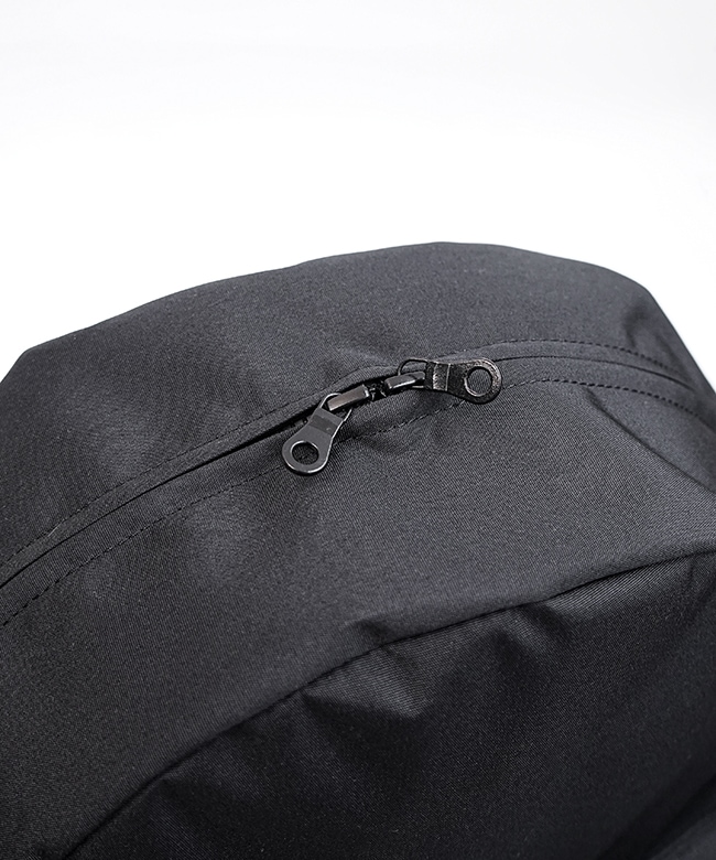 KARRI AMIACALVA(カリ アミアカルヴァ) RECYCLED CORDURA POLYESTER