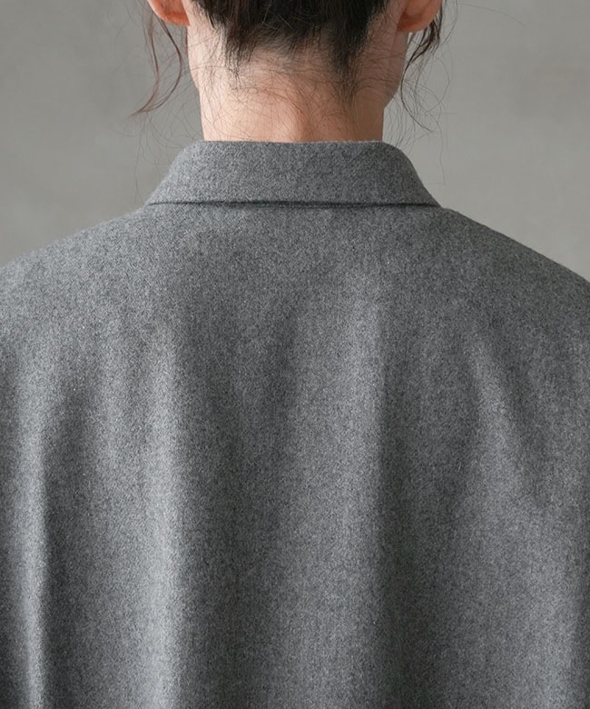 4-230063]mizuiro ind(ミズイロインド) ポケット付きワイドシャツ