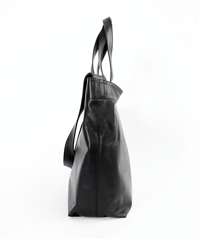 253-60906]UNIVERSAL PRODUCTS.(ユニバーサルプロダクツ) LEATHER BAG