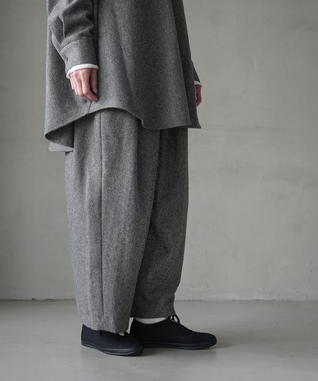 4-260068]mizuiro ind(ミズイロインド) タックワイドパンツ レディース