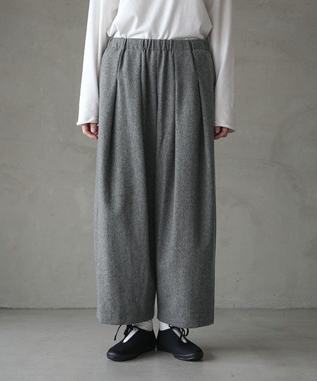 4-260068]mizuiro ind(ミズイロインド) タックワイドパンツ レディース