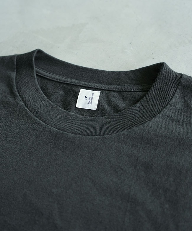 blurhms ROOTSTOCK(ブラームスルーツストック) bd Print Tee STANDARD