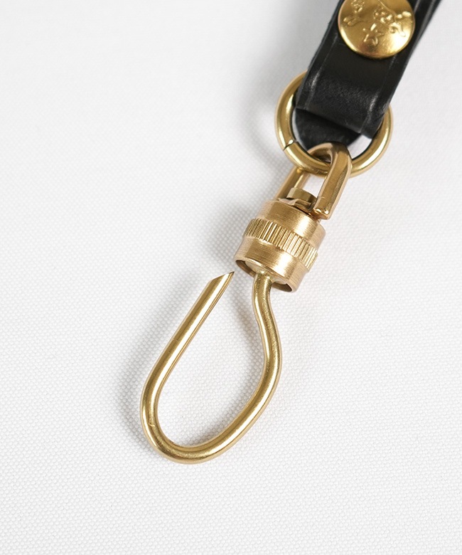 ◇【国内正規販売店】IL BISONTE(イルビゾンテ) レザースナップボタン