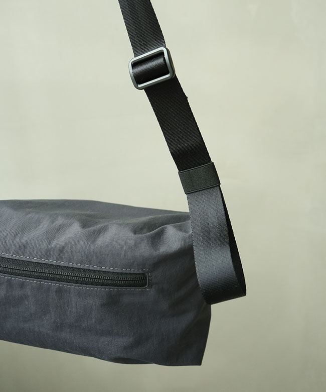 Filer(フィレール) SIWA KUCHIORE SHOULDER シワ口折れショルダー
