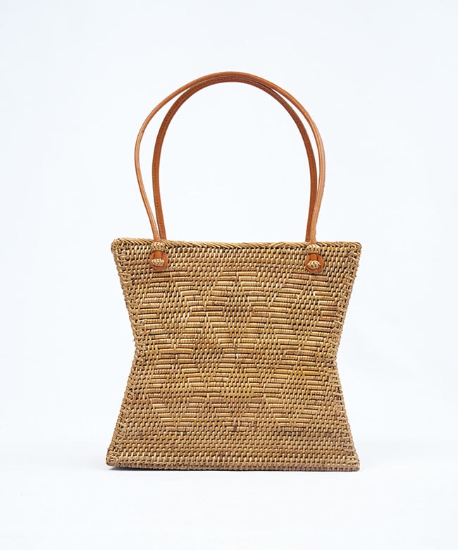 【美品 76%OFF】TREE TOP 男女兼用 リアルウッド コルク柄 トートバッグ ブラウン CONNIE Document Tote」コルクレザーを活用、モード感あふれるデザイン