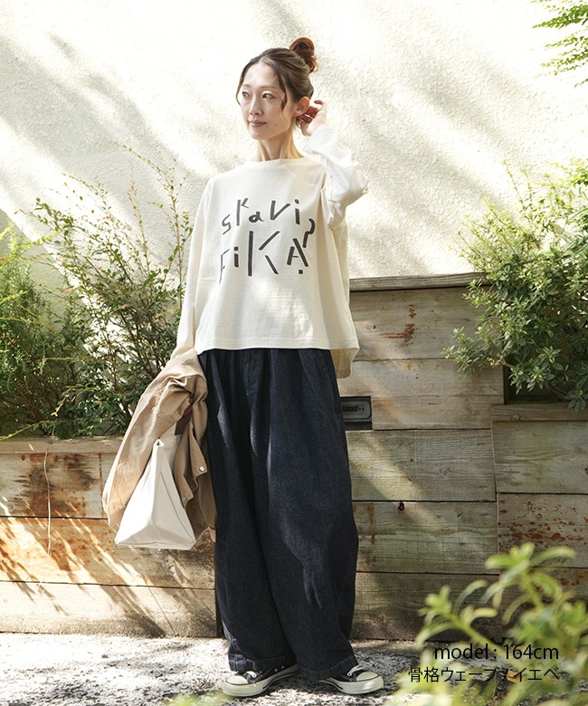 tumugu(ツムグ)ラフィ天竺 長袖プリントT ロゴTシャツ プルオーバー