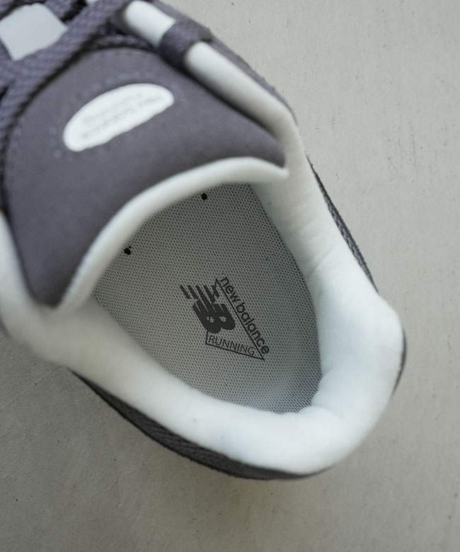 ◇[M2002RFL]【替え紐付属】NEW BALANCE(ニューバランス) 2002R FL