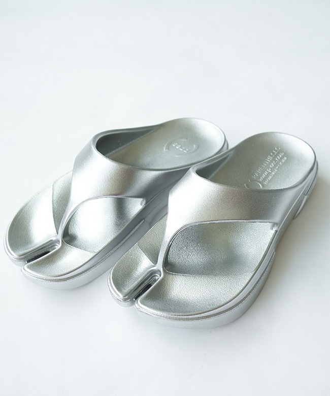 PAES(ペイズ)【携帯袋付き】FLIPFLOP 01 フリップフロップ SILVER