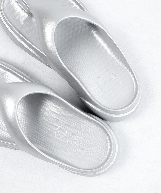 PAES(ペイズ)【携帯袋付き】FLIPFLOP 02 フリップフロップ SILVER