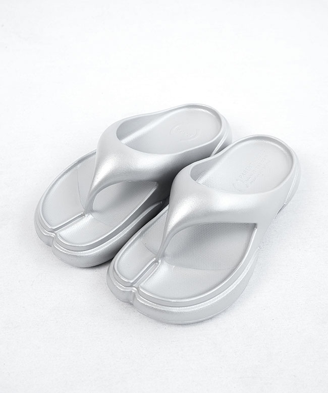 PAES(ペイズ)【携帯袋付き】FLIPFLOP 02 フリップフロップ SILVER