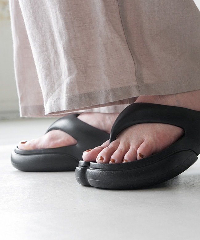 PAES(ペイズ)【携帯袋付き】FLIPFLOP 02 フリップフロップ BLACK