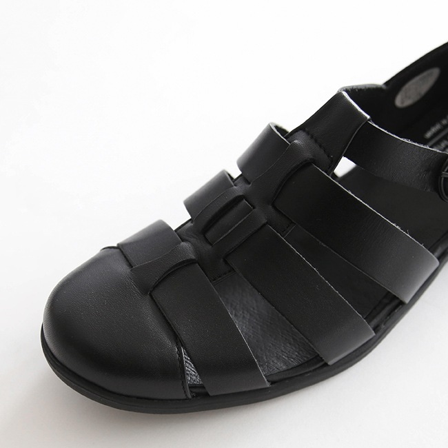 短時間使用】TRAVEL SHOES by CHAUSSER サンダル 24㎝