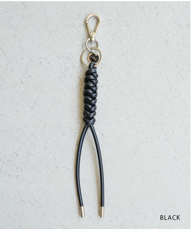 CRISTY SNAKE KNOT CHARM / STCOW (クリスティスネークノット