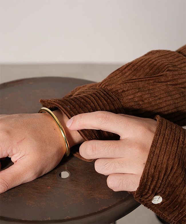 3189A]BRU NA BOINNE(ブルーナボイン) ソーラスバングル ブラス  