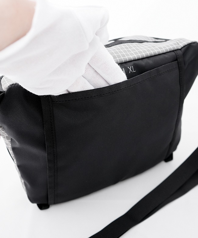 PAAGO WORKS(パーゴワークス) SWITCH XL スイッチ ショルダーバッグ