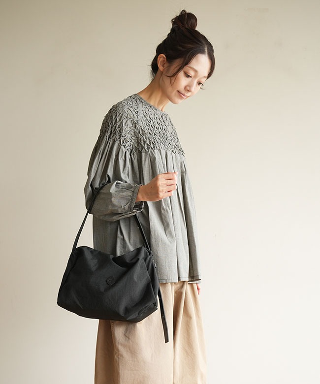 保存袋付き】CLEDRAN(クレドラン) LALI SQUARE HALF SHOULDER スクエア