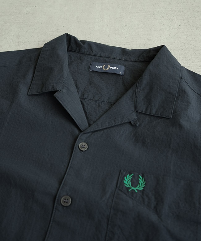 FRED PERRY(フレッドペリー) Seersucker Revere Collar Shirt シア