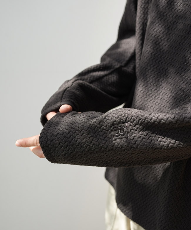 40236]Patagonia(パタゴニア)メンズ・R1エア・クルー トップス