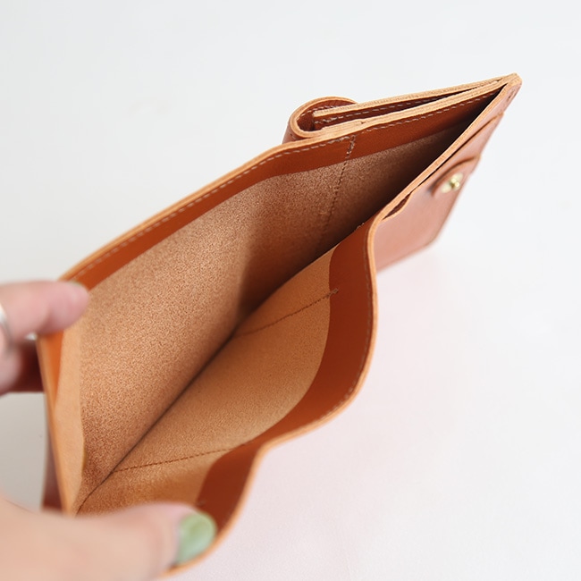 【国内正規品】イルビゾンテ トリフォルド ウォレット ヌメ（三つ折り財布） ◇【国内正規販売店】 IL BISONTE(イルビゾンテ)トリフォルド