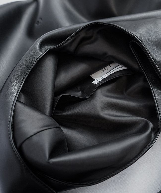 F/CE.(エフシーイー) TECH LEATHER WRAPPING HANDLE TOTE テックレザー
