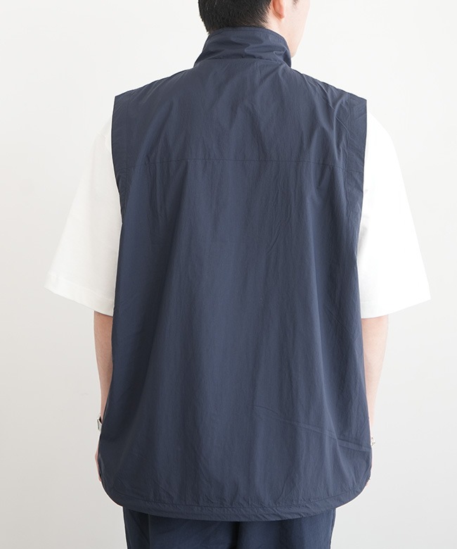 【オシャレ⭐人気⭐epine】モコモコ　オフホワイト　ナイロンベスト kaoyorinakami ベスト ジレ Connie nylon vest / コニーナイロン