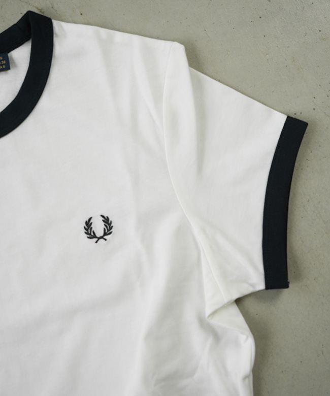 FRED PERRY(フレッドペリー) CROPPED RINGER T-SHIRT クロップド