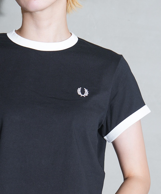 FRED PERRY(フレッドペリー) CROPPED RINGER T-SHIRT クロップド