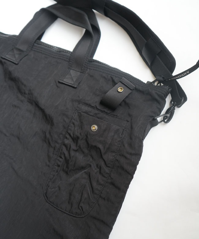 C.P.COMPANY(シー・ピー・カンパニー)Nylon B Lens Shoulder Bag