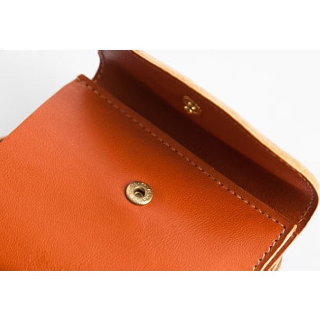 IL BISONTE(イルビゾンテ)2つ折り財布[54523-0-0240] 楽天市場】イルビゾンテ 財布 ウォレット フラップ付き 二つ折り