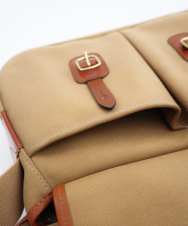 ◇[ariel-trout-large]【保存袋付き】Brady(ブレディー) ARIEL TROUT