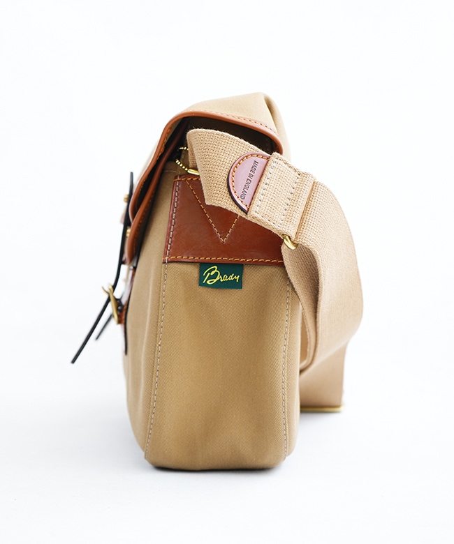 ◇[ariel-trout-large]【保存袋付き】Brady(ブレディー) ARIEL TROUT