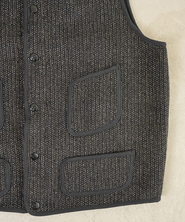 SALE 20%OFF】BROWNS BEACH(ブラウンズビーチ) LOW NECK VEST ロウ