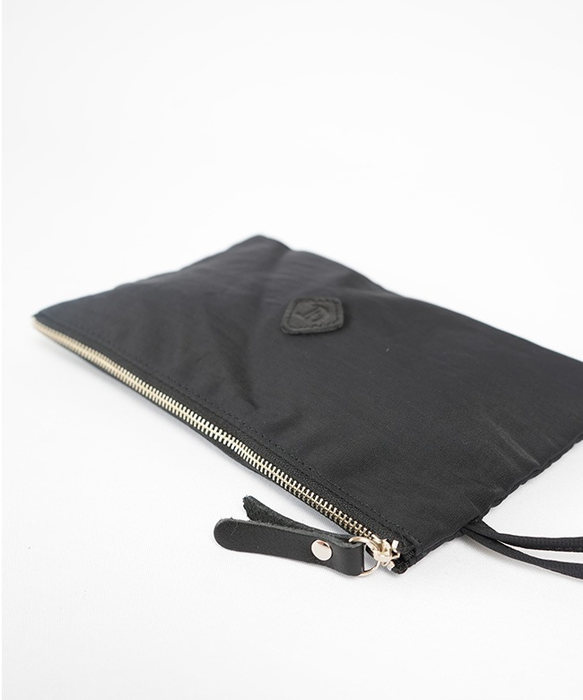 CL3807]【保存袋・同素材の小物入れ付き】CLEDRAN(クレドラン)POUCH